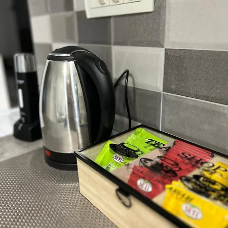 Aine - Old Bridge アパート モスタル